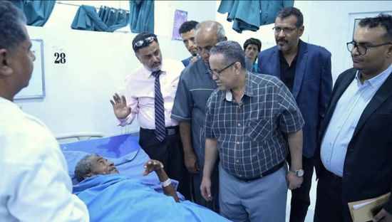 الحالمي يتفقد جرحى القوات الجنوبية في مستشفى عبود بالعاصمة عدن
